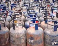 कॉमर्शियल गैस सिलेंडर फिर महंगा : 49.50 रुपये बढ़े दाम, रेस्टोरेंट और अन्य व्यवसायों पर असर 