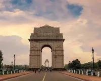 दिल्ली में हवा में सुधार: धीरे-धीरे बढ़ रहा तापमान, हल्की बारिश के आसार, वायु गुणवत्ता खराब बनी रही