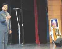 कलम की शुरुआत बचपन से, मंच तक सफर आत्मविश्वास से : कविता केवल सौंदर्य का माध्यम नहीं, समाज और सत्ता से सवाल करने का सशक्त औजार भी