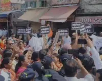 भाजपा महिला मोर्चा ने पीसीसी मुख्यालय के बाहर किया प्रदर्शन, जानें पूरा मामला 