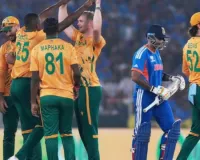 आईसीसी टी-20 विश्व कप : भारत लगातार 12 जीत के बाद हारा, दक्षिण अफ्रीका ने रोका टीम इंडिया का विजयी अभियान