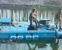 कश्मीर में चालक ने खोया नियंत्रण : नहर में गिरा सीआरपीएफ का वाहन, हादसे में 7 जवान घायल;  बाहर निकालने के लिए चलाया अभियान 