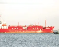 इजरायल-ईरान जंग के बीच भारत के लिए राहत की खबर : भारत को स्ट्रेट ऑफ होर्मुज से होकर 2 एलपीजी टैंकर ले जाने की इजाजत, ईरानी राजदूत ने कहा था- भारत हमारा दोस्त, सुरक्षित रास्ता देंगे