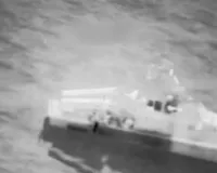 अमेरिका का दावा : ईरान के 16 माइनलेयर जहाज किए नष्ट, वीडियो में दिखाया हमला