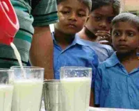 आंगनबाड़ी दुग्ध वितरण योजना के तहत करोड़ों का भुगतान, बच्चों को मिल रहा गरम-मीठा दूध 