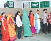 मौसम में बदलाव की मार, जयपुर के अस्पतालों में उमड़ी मरीजों की भीड़