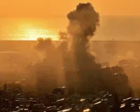 ईरान का पलटवार: कतर में अमेरिकी अड्डे और इजरायल में रक्षा ढांचे पर हवाई हमला, आईआरजीसी ने की पुष्टि