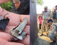 जम्मू-कश्मीर में भीषण हादसा: पूर्व सरपंच के घर के बाहर संदिग्ध धमाके से इलाके में दहशत; कोई हताहत नहीं, पुलिस जांच शुरू