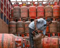 गैस बुकिंग पर फिर नया अपडेट: इन उपभोक्ताओं के लिए रिफिल बुकिंग का अलग प्रावधान नहीं, पेट्रोलियम एवं प्राकृतिक गैस मंत्रालय ने जारी की नई गाइडलाइन