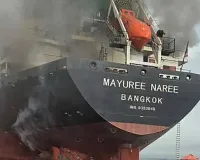 होर्मुज जलडमरूमध्य में जहाज पर हमले के बाद 20 थाई क्रू लौटे स्वदेश: तीन अब भी लापता, खोज और बचाव अभियान जारी