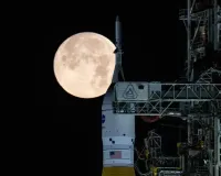 53 साल बाद चांद पर इंसान भेजने की तैयारी: नासा के चंद्रमा मिशन आर्टेमिस-II के लिए उल्टी गिनती शुरू, जानें क्या है इसके पीछे की वजह?