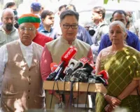 चुनाव आयोग से मिला भाजपा का प्रतिनिधिमंडल : खड़गे के खिलाफ की कार्रवाई की मांग, रिजिजू ने कहा- प्रधानमंत्री के खिलाफ इस्तेमाल की अपमानजनक भाषा