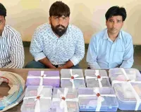 ठग गिरोह का पर्दाफाश : फर्जी डॉक्टर सहित 3 लोग गिरफ्तार, 33 हजार रुपए की नगदी, 12 मोबाइल व 9 सिम और कार बरामद