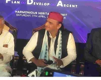 शंकराचार्य मुद्दे पर अखिलेश का तंज, कहा- नकली संत बांट रहे असली संतो को सर्टिफिकेट