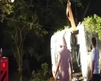 पंजाब में पलटी सिख श्रद्धालुओं को ले जा रही बस : हादसे में कई यात्रियों की मौत, 15 लोग घायल