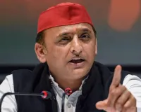 अखिलेश यादव का केंद्र पर हमला : 'बाँटो और राज करो’ की सोच पर काम करने का लगाया आरोप, बोले-यह देश के लोगों को आपस में लड़ाने वाले “अनरजिस्टर्ड गिरोह” 