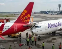 दिल्ली एयरपोर्ट पर बड़ा हादसा टला: Akasa और SpiceJet के विमानों में टक्कर, सभी यात्री और क्रू मेंबर सुरक्षित