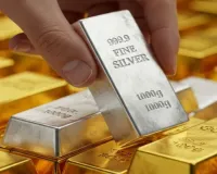 सोना और चांदी कमजोर : चांदी और शुद्ध सोना हुआ सस्ता, जानें क्या है भाव  