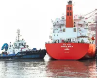 राहत की खबर : मुंबई पहुंचा ‘ग्रीन आशा’ एलपीजी जहाज, होर्मुज जलडमरूमध्य पार कर सुरक्षित लाया 15,400 टन गैस