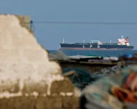 अंतरराष्ट्रीय कानून के अनुपालन के लिए ईरानी विदेश मंत्रालय ने यूरोपीय संघ की अपील को किया खारिज, होर्मुज़ जलड़मरूमध्य से ज़हाजों के आवागमन की स्थिति को देखते हुए पाखंड बताया