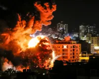 ईरान ने इज़रायल पर बरपाया कहर : तेल अवीव में सुनी गई ज़ोरदार धमाकों की आवाज़ें, 15 मिनट के भीतर हुए तीन बार हवाई हमले