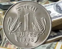 डॉलर के मुकाबले रुपया आज भी मजबूती के साथ खुला, 93.32 पर पहुंचा