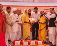 देशभर में 5410 तहसीलों में सौंपे प्रार्थना पत्र : सीकर रोड पर निकली शोभायात्रा, संतों के सान्निध्य में जुटे आमजन