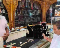 जयपुर के सर्राफा बाजार में पहले दिन खरीदारी सुस्त, ज्वैलरी कंपनियों के शेयरों में गिरावट