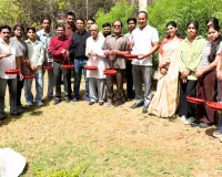 भीषण गर्मी में पक्षियों को राहत देने का प्रयास : दाना-पानी उपलब्ध कराने के लिए लगाए परिंडे, आमजन में जीव दया का संदेश देना अभियान का उद्देश्य