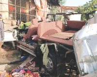 श्रद्धालुओं से भरी क्रूजर टेम्पो आगे चल रहे ट्रक से भिड़ी, 3 की मौत