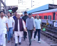 जयपुर पहुंचे एमपी विधानसभा अध्यक्ष नरेंद्र सिंह तोमर : कल समिति बैठक में लेंगे भाग, वासुदेव देवनानी संग की मुलाकात