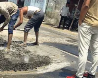 असर खबर का : सारथल हाइवे का खतरनाक गड्ढा भरा, राहगीरों को राहत