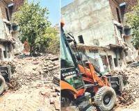 आठ बीघा भूमि पर अवैध कॉलोनी बसाने का प्रयास विफल, मॉडल टाउन में सड़क से हटाया अतिक्रमण