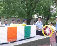 शहीद अग्निवीर खेमाराम कुमावत को जयपुर एयरपोर्ट पर सांसद मंजू शर्मा ने दी श्रद्धांजलि, ‘भारत माता की जय’ और 'शहीद खेमाराम अमर रहें' के नारे गूंजे 