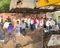 असर खबर का : प्रशासन ने की त्वरित कार्रवाई, धरोहर सुरक्षित निकाली