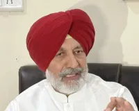 सिद्धू का आप पर हमला : सरकार पर लगाया बिल्डरों से ₹1000 करोड़ का बकाया न वसूलने का आरोप, स्पष्टीकरण की मांग