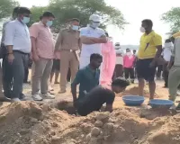 बलौदाबाजार: 8 ग्रामीणों की मौत मामले की जांच तेज, कब्र से शव निकालकर फॉरेंसिक जांच के लिए भेजा 