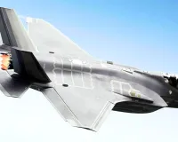 तकनीकी खराबी या ईंधन संकट? अमेरिकी F-35 के इमरजेंसी सिग्नल से उठे सवाल, भेजा इमरजेंसी का कोड