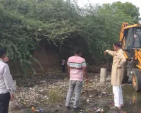 खबर का असर : नगर पालिका ने शुरू किया नदी की सफाई का अभियान