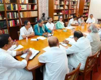 मानसून सत्र से पहले कांग्रेस की रणनीति तैयार, राहुल-खरगे समेत शीर्ष नेताओं ने बनाई सरकार को घेरने की योजना