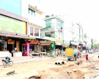 मानसून में विभागीय लापरवाही : अधूरे सड़क-नाला निर्माण कार्य से शहर की रफ्तार थमी, जलभराव और हादसों का बढ़ा खतरा