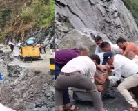 उत्तराखंड में यमुनोत्री राजमार्ग पर भूस्खलन : भारी मात्रा में रास्ते में आया मलबा और बोल्डर, चारधाम यात्रा प्रभावित