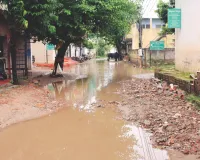 सड़क-नाली बनी, फिर भी क्यों नहीं बदली तस्वीर...? रोड से नाली तक सवाल ही सवाल, हर पांच साल में बन रहे वही पुराने चुनावी मुद्दे