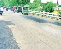 असर खबर का : बारिश से बिगड़ी सड़कों की केडीए ने ली सुध, गड्ढे भरने और पेचवर्क का काम तेज