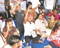 झारखंड में परीक्षा विवाद : छात्रों की मांगों पर सरकार से नहीं बनी पूरी सहमति, JPSC के तीनों सदस्यों का इस्तीफा