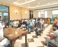 सियासत की हुनरमंदी, दोनों दलों ने कर ली बाड़ाबंदी: नतीजों से पहले भाजपा और कांग्रेस ने संभाले अपने पार्षद, रिसॉर्ट में ठहराया