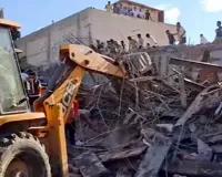 हरियाणा में गिरी निर्माणाधीन 3 मंजिला इमारत : पिछला हिस्सा अचानक ढहने से 6 लोगों की मौत, रेस्क्यू ऑपरेशनी में जुटी टीमें