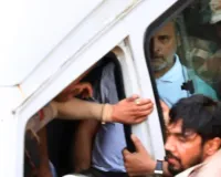 विपक्ष को शांतिपूर्ण प्रदर्शन से रोका जा रहा, राहुल बोले- लोगों के साथ की मारपीट