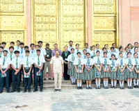 विधानसभा अध्यक्ष ने विद्यार्थियों से किया संवाद, शिक्षा और अनुशासन के साथ राष्ट्र प्रथम की भावना अपनाने का दिया संदेश