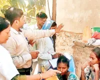 असर खबर का : तीसरे दिन भी शंभुपुरा में मेडिकल कैम्प, लोगों को मिला इलाज